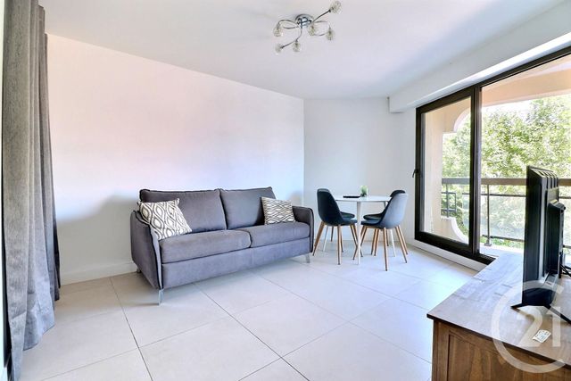 Appartement T2 à vendre - 2 pièces - 32,79 m2 - Frejus - 83 - PROVENCE-ALPES-COTE-D-AZUR