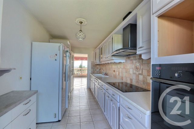Appartement F4 &agrave; vendre - 4 pi&egrave;ces - 124 m2 - Frejus - 83 - PROVENCE-ALPES-COTE-D-AZUR