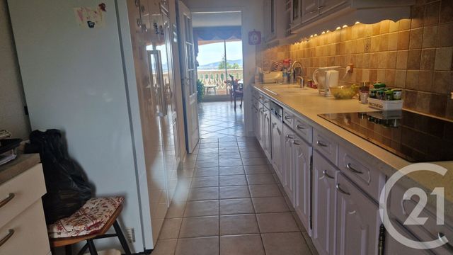 Appartement F4 &agrave; vendre - 4 pi&egrave;ces - 124 m2 - Frejus - 83 - PROVENCE-ALPES-COTE-D-AZUR