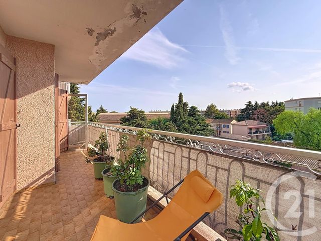 Appartement T2 à vendre - 2 pièces - 54,63 m2 - Frejus - 83 - PROVENCE-ALPES-COTE-D-AZUR