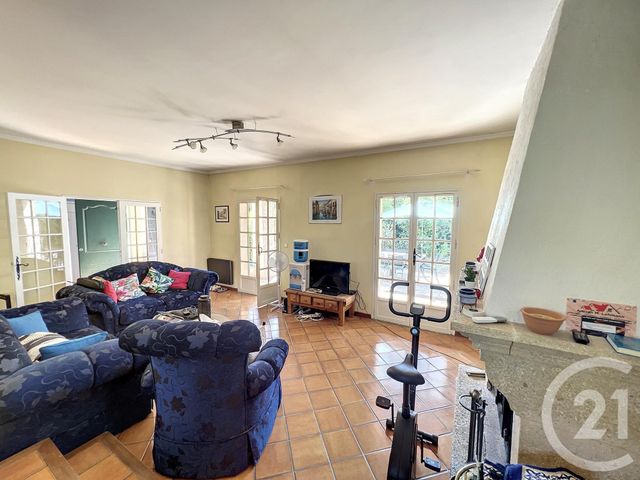 Maison à vendre - 6 pièces - 155 m2 - Frejus - 83 - PROVENCE-ALPES-COTE-D-AZUR