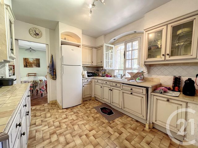 Maison à vendre - 6 pièces - 155 m2 - Frejus - 83 - PROVENCE-ALPES-COTE-D-AZUR