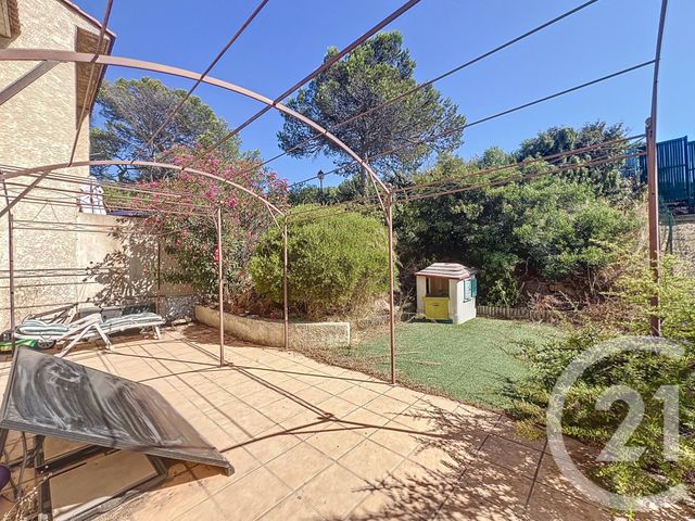 Maison à vendre - 4 pièces - 80 m2 - St Raphael - 83 - PROVENCE-ALPES-COTE-D-AZUR