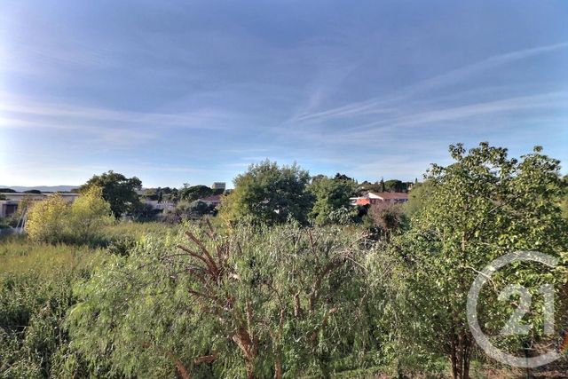 Appartement T2 à vendre - 2 pièces - 50,60 m2 - Frejus - 83 - PROVENCE-ALPES-COTE-D-AZUR