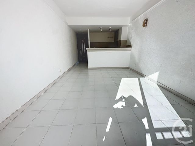 Appartement T2 à vendre - 2 pièces - 52,08 m2 - St Raphael - 83 - PROVENCE-ALPES-COTE-D-AZUR