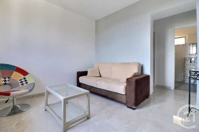 Maison à vendre - 4 pièces - 77 m2 - St Raphael - 83 - PROVENCE-ALPES-COTE-D-AZUR