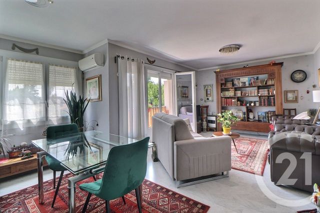 Appartement T3 à vendre - 3 pièces - 69,08 m2 - Frejus - 83 - PROVENCE-ALPES-COTE-D-AZUR