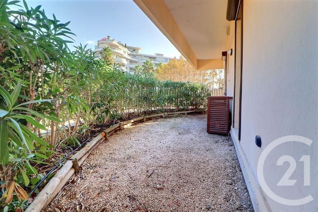 Appartement T3 &agrave; vendre - 3 pi&egrave;ces - 50 m2 - Frejus - 83 - PROVENCE-ALPES-COTE-D-AZUR