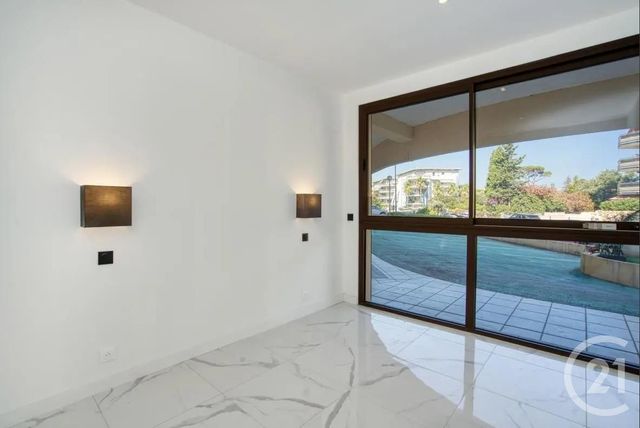 Appartement T3 &agrave; vendre - 3 pi&egrave;ces - 47,14 m2 - Frejus - 83 - PROVENCE-ALPES-COTE-D-AZUR