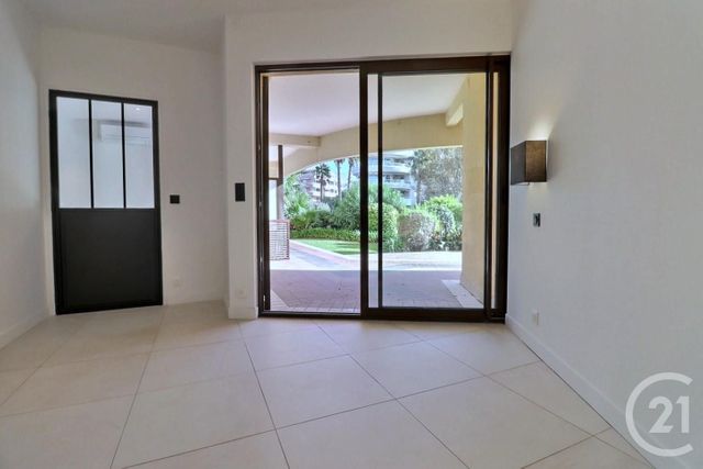 Appartement T3 &agrave; vendre - 3 pi&egrave;ces - 42,58 m2 - Frejus - 83 - PROVENCE-ALPES-COTE-D-AZUR