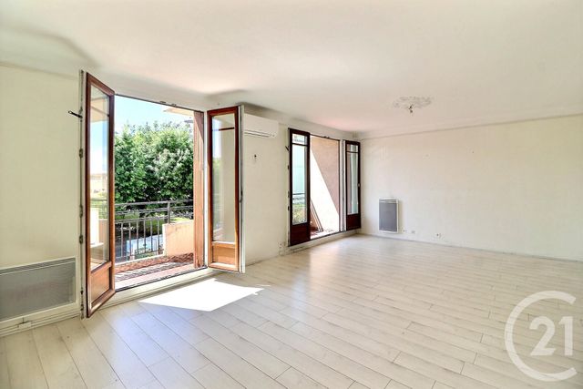 Appartement T3 à vendre - 3 pièces - 78,67 m2 - St Raphael - 83 - PROVENCE-ALPES-COTE-D-AZUR