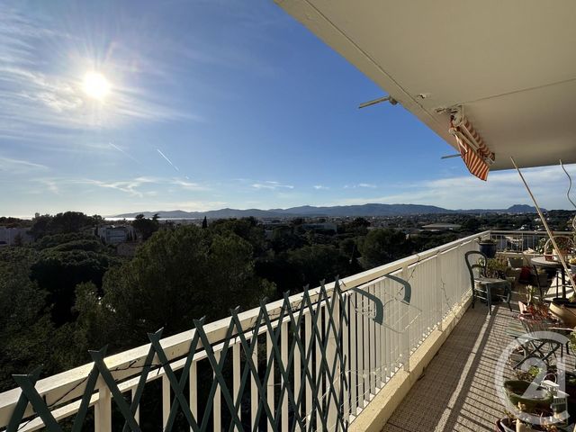 Afficher la photo en grand Appartement T3 à vendre - 3 pièces - 73,02 m2 - St Raphael - 83 - PROVENCE-ALPES-COTE-D-AZUR