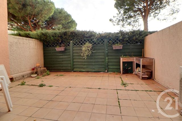 Appartement T3 à vendre - 3 pièces - 61,69 m2 - Frejus - 83 - PROVENCE-ALPES-COTE-D-AZUR