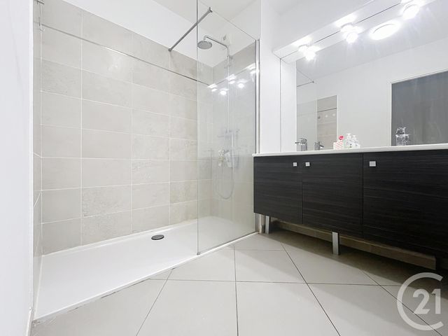 Appartement T3 &agrave; vendre - 3 pi&egrave;ces - 71,48 m2 - St Raphael - 83 - PROVENCE-ALPES-COTE-D-AZUR