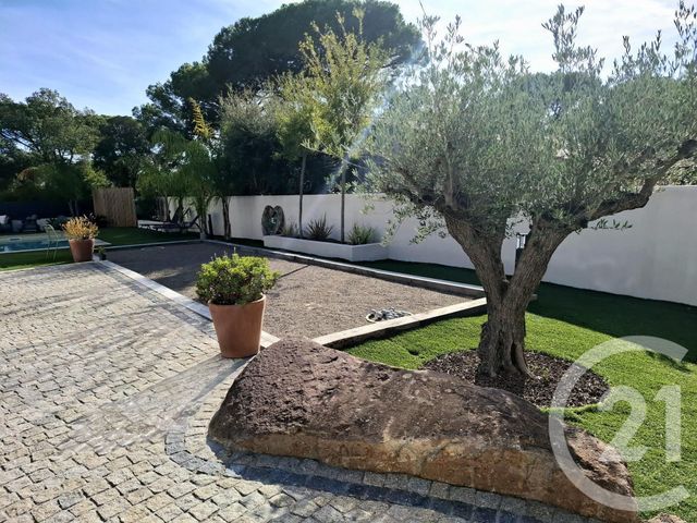 Maison à vendre - 5 pièces - 145 m2 - Frejus - 83 - PROVENCE-ALPES-COTE-D-AZUR