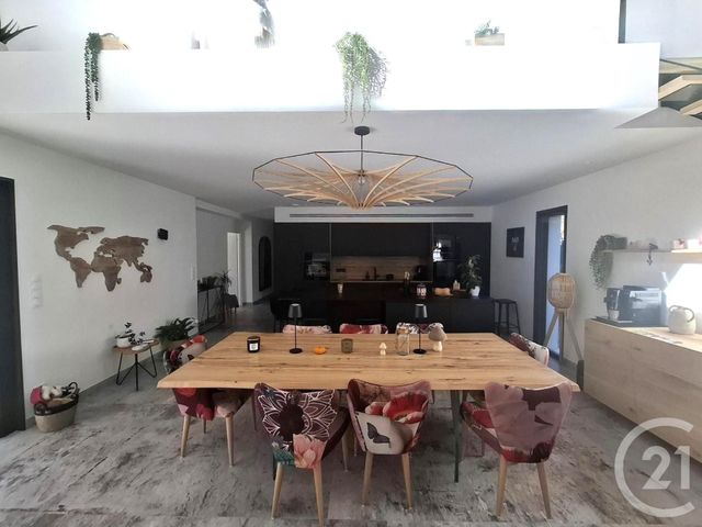 Maison à vendre - 5 pièces - 145 m2 - Frejus - 83 - PROVENCE-ALPES-COTE-D-AZUR
