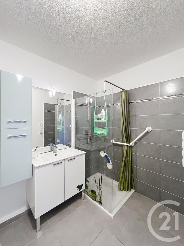 Appartement F3 &agrave; vendre - 3 pi&egrave;ces - 63,23 m2 - Frejus - 83 - PROVENCE-ALPES-COTE-D-AZUR