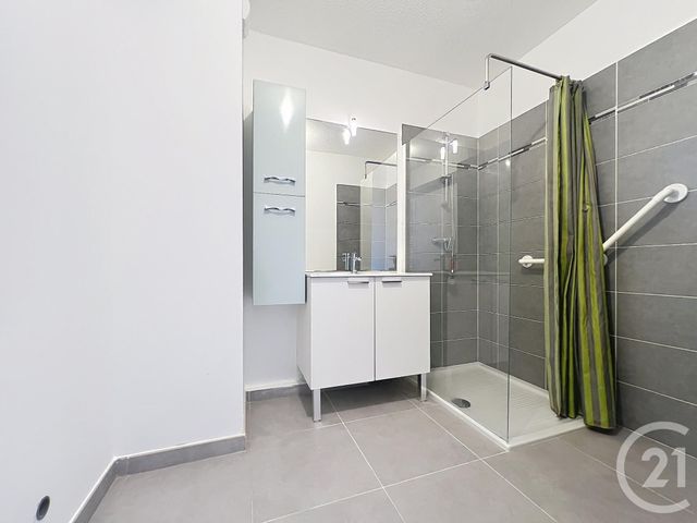 Appartement F3 &agrave; vendre - 3 pi&egrave;ces - 63,23 m2 - Frejus - 83 - PROVENCE-ALPES-COTE-D-AZUR