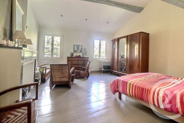 Appartement F3 à vendre - 3 pièces - 85,10 m2 - Frejus - 83 - PROVENCE-ALPES-COTE-D-AZUR