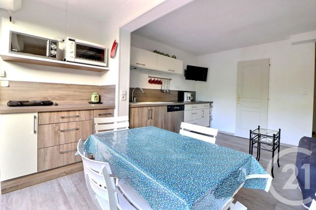 Appartement T2 à vendre - 2 pièces - 30,47 m2 - Frejus - 83 - PROVENCE-ALPES-COTE-D-AZUR