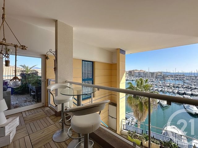 Appartement T6 à vendre - 6 pièces - 150 m2 - Frejus - 83 - PROVENCE-ALPES-COTE-D-AZUR