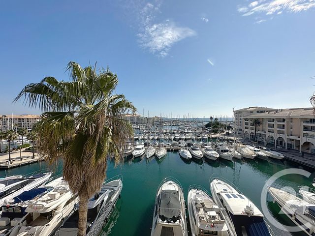 Appartement T6 à vendre - 6 pièces - 150 m2 - Frejus - 83 - PROVENCE-ALPES-COTE-D-AZUR