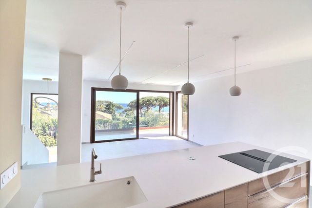 Maison &agrave; vendre - 7 pi&egrave;ces - 182 m2 - Roquebrune Sur Argens - 83 - PROVENCE-ALPES-COTE-D-AZUR
