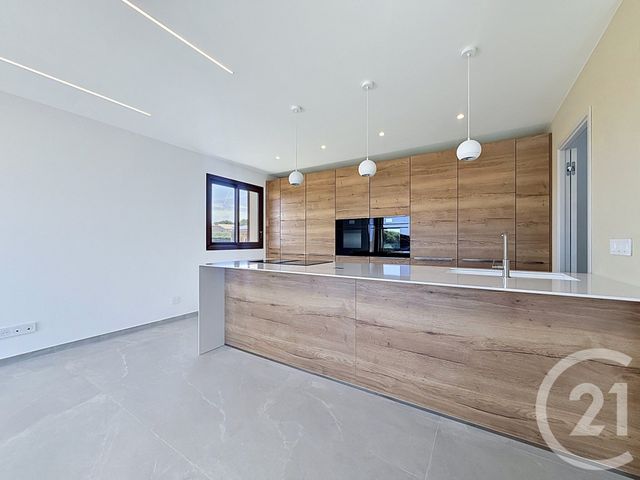 Maison &agrave; vendre - 7 pi&egrave;ces - 182 m2 - Roquebrune Sur Argens - 83 - PROVENCE-ALPES-COTE-D-AZUR