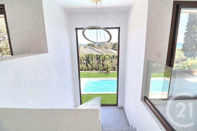 Maison &agrave; vendre - 7 pi&egrave;ces - 182 m2 - Roquebrune Sur Argens - 83 - PROVENCE-ALPES-COTE-D-AZUR