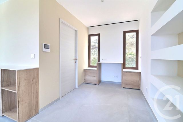 Maison &agrave; vendre - 7 pi&egrave;ces - 182 m2 - Roquebrune Sur Argens - 83 - PROVENCE-ALPES-COTE-D-AZUR