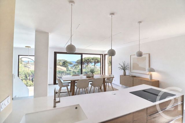 Maison &agrave; vendre - 7 pi&egrave;ces - 182 m2 - Roquebrune Sur Argens - 83 - PROVENCE-ALPES-COTE-D-AZUR