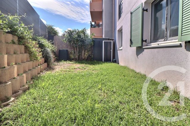 Appartement T3 à vendre - 3 pièces - 55,04 m2 - Frejus - 83 - PROVENCE-ALPES-COTE-D-AZUR