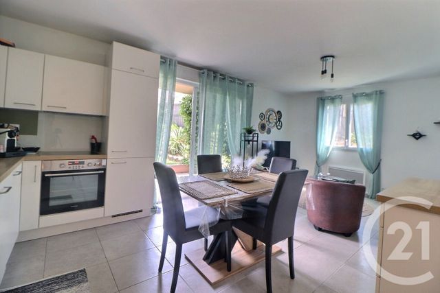 Appartement T3 à vendre - 3 pièces - 55,04 m2 - Frejus - 83 - PROVENCE-ALPES-COTE-D-AZUR