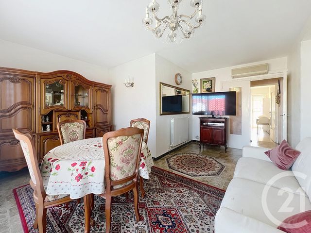 Appartement T3 à vendre - 3 pièces - 64,91 m2 - St Raphael - 83 - PROVENCE-ALPES-COTE-D-AZUR