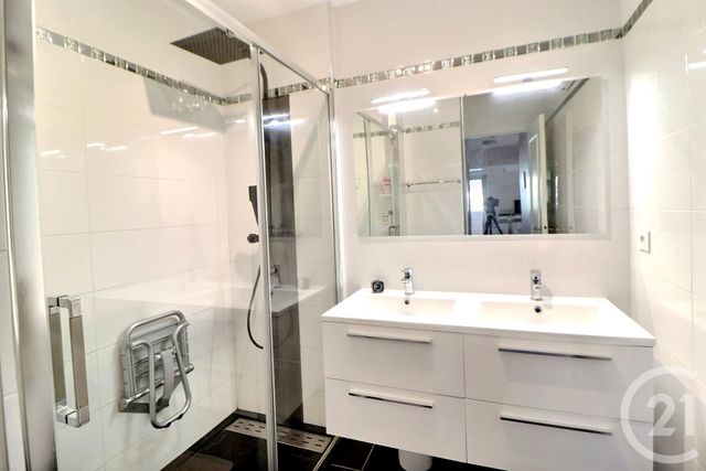 Appartement T3 &agrave; vendre - 3 pi&egrave;ces - 60 m2 - Frejus - 83 - PROVENCE-ALPES-COTE-D-AZUR