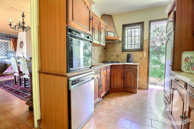 Maison &agrave; vendre - 7 pi&egrave;ces - 199,28 m2 - Roquebrune Sur Argens - 83 - PROVENCE-ALPES-COTE-D-AZUR