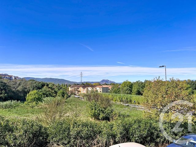 Appartement T3 à vendre - 3 pièces - 68 m2 - Frejus - 83 - PROVENCE-ALPES-COTE-D-AZUR