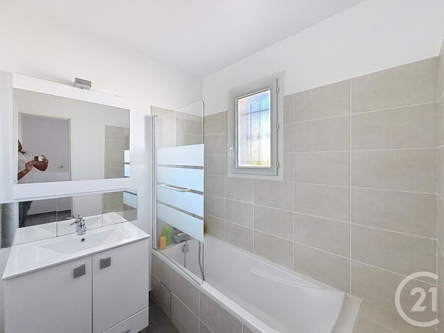 Maison à vendre - 4 pièces - 90,64 m2 - Roquebrune Sur Argens - 83 - PROVENCE-ALPES-COTE-D-AZUR