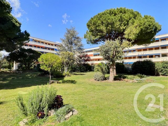 Appartement T2 à vendre - 2 pièces - 48,65 m2 - Frejus - 83 - PROVENCE-ALPES-COTE-D-AZUR