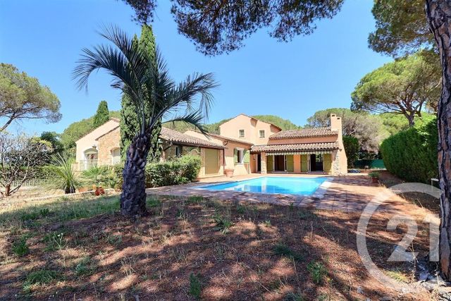 Maison à vendre - 6 pièces - 250 m2 - Puget Sur Argens - 83 - PROVENCE-ALPES-COTE-D-AZUR
