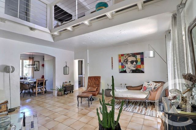 Maison à vendre - 5 pièces - 125 m2 - Frejus - 83 - PROVENCE-ALPES-COTE-D-AZUR