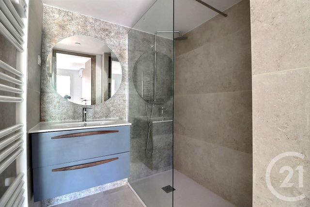 Appartement T2 à vendre - 2 pièces - 48,10 m2 - St Aygulf - 83 - PROVENCE-ALPES-COTE-D-AZUR