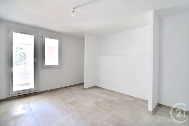 Appartement T2 à vendre - 2 pièces - 48,10 m2 - St Aygulf - 83 - PROVENCE-ALPES-COTE-D-AZUR