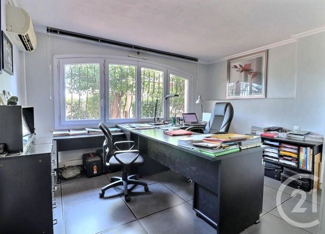 Maison à vendre - 9 pièces - 237 m2 - Frejus - 83 - PROVENCE-ALPES-COTE-D-AZUR