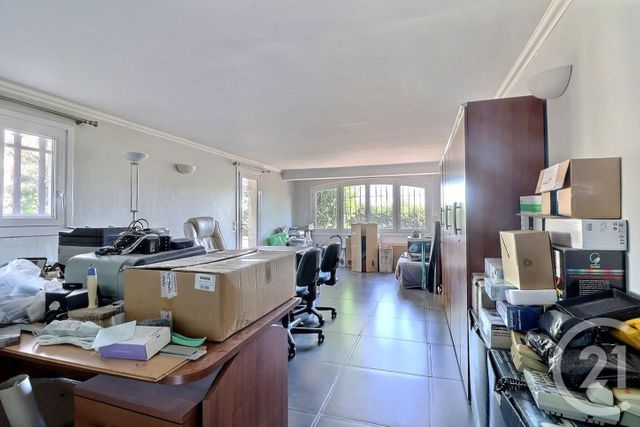 Maison à vendre - 9 pièces - 237 m2 - Frejus - 83 - PROVENCE-ALPES-COTE-D-AZUR