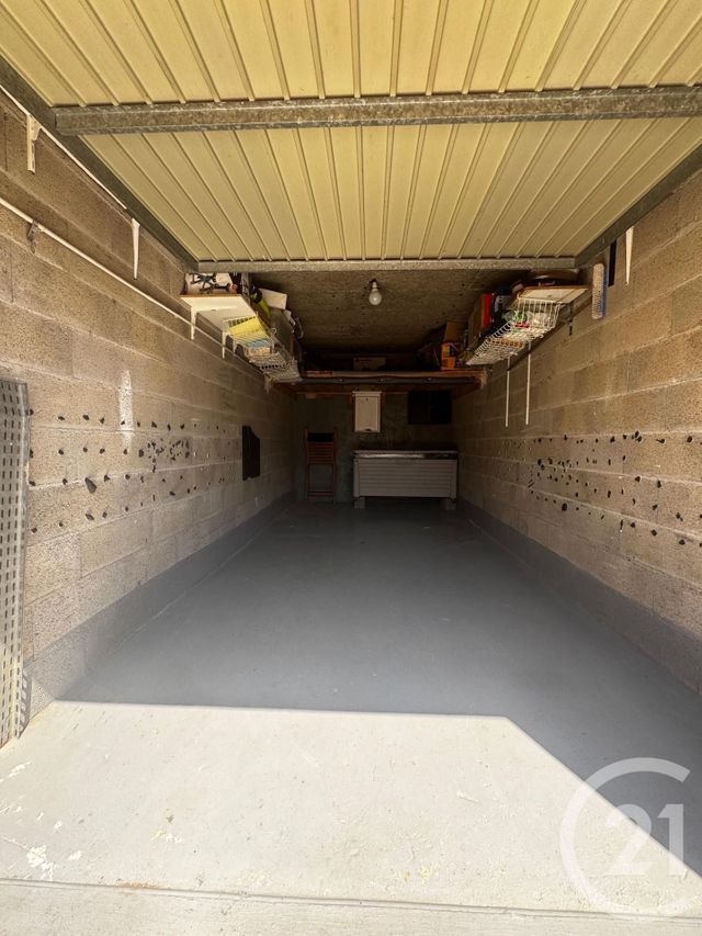 Parking à vendre - 13,46 m2 - St Raphael - 83 - PROVENCE-ALPES-COTE-D-AZUR