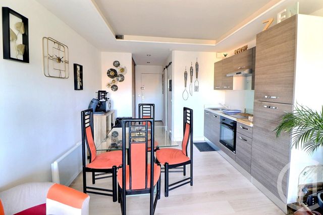 Appartement Studio à vendre - 1 pièce - 27 m2 - Frejus - 83 - PROVENCE-ALPES-COTE-D-AZUR