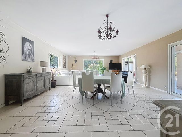 Maison &agrave; vendre - 8 pi&egrave;ces - 264,15 m2 - Roquebrune Sur Argens - 83 - PROVENCE-ALPES-COTE-D-AZUR