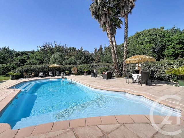 Maison &agrave; vendre - 8 pi&egrave;ces - 264,15 m2 - Roquebrune Sur Argens - 83 - PROVENCE-ALPES-COTE-D-AZUR