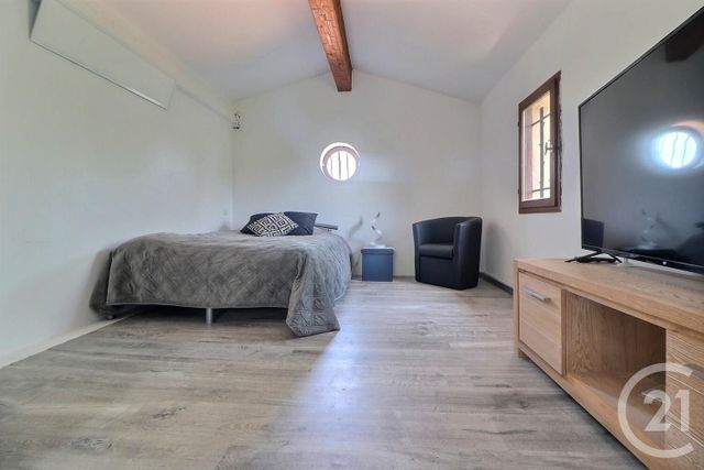 Afficher la photo en grand Maison à vendre - 5 pièces - 112 m2 - Frejus - 83 - PROVENCE-ALPES-COTE-D-AZUR